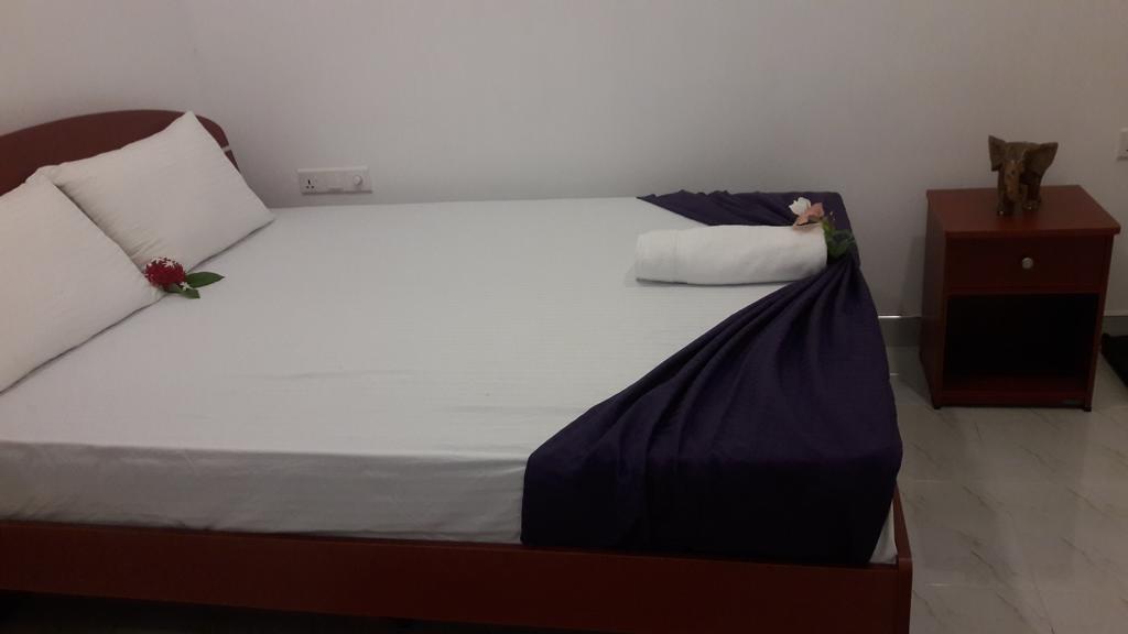 Risenlak Holiday Resort Полоннарува Экстерьер фото